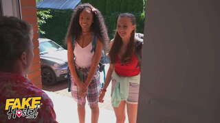 Падроблены Гарачы Сэкс Ўтрох у Інтэрнаце з Ідэальнымі Сіськамі Стэйсі Круз і Ромі Інды