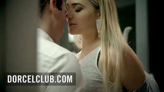 Apaixonado sexo con fermoso muller Mia Malkova